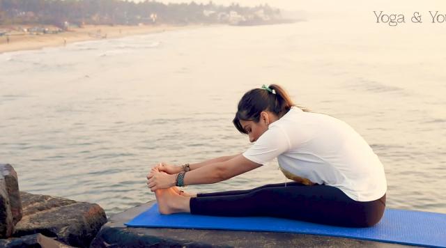 10 Minute Morning Yoga Stretches for Beginners